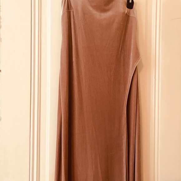ABS by Allen Schwartz Velvet Gown Cream - Picture 4 of 5